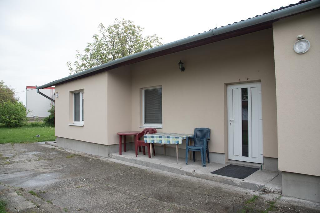 Ubytovani Sykora Apartments Veľký Meder Extérieur photo